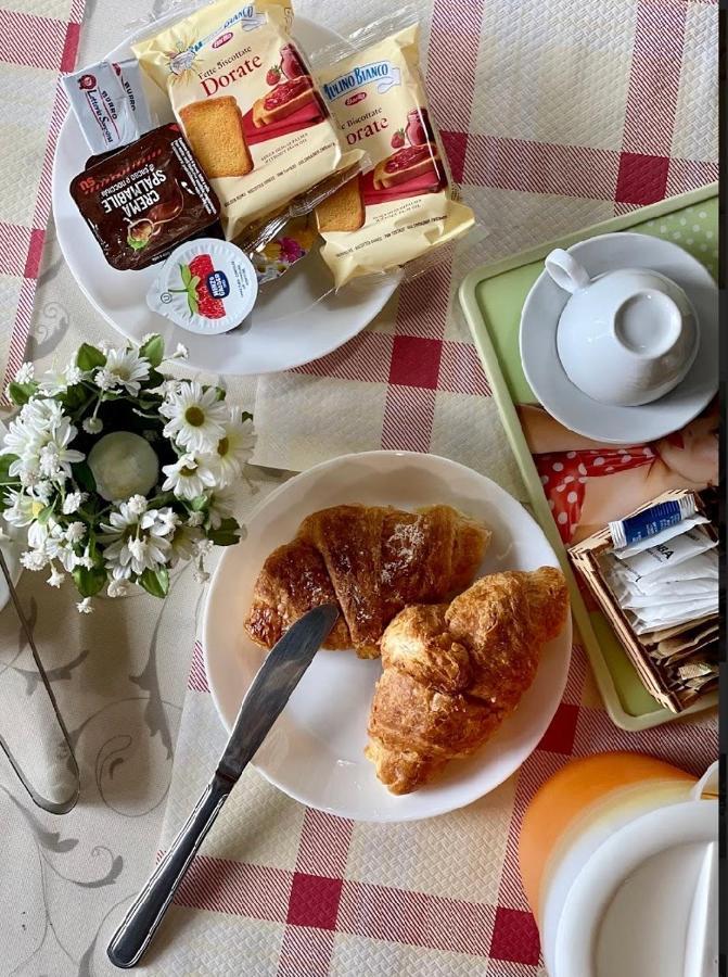 Cameracaffe Sul Lago Arezzo Ngoại thất bức ảnh